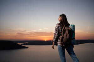 Intelligent Travel Cards Tailored for Minimalist Living